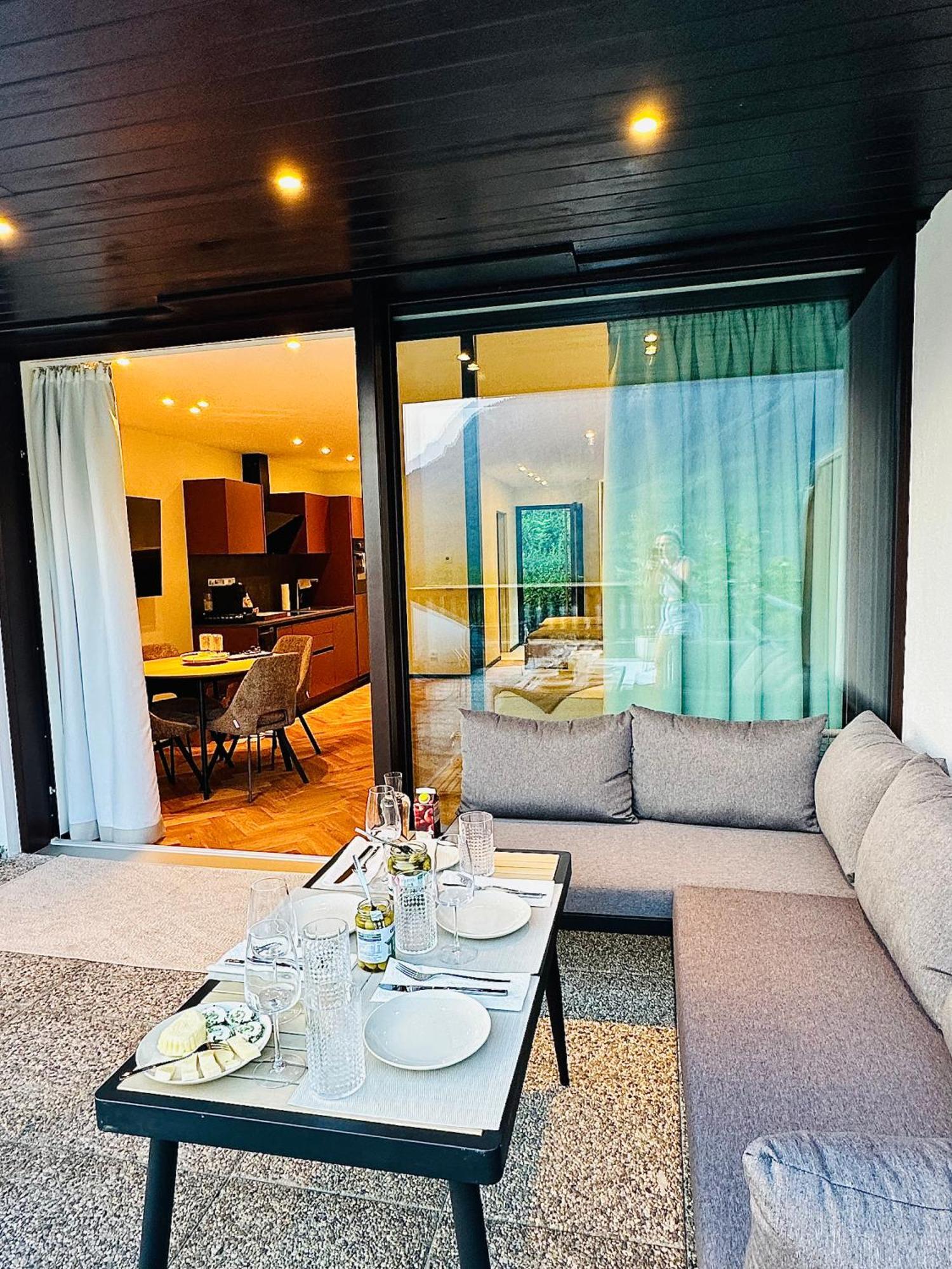 Das Alpenzeit Appartement Mit Just Private Terrasse (Adults Only) Bad Aussee Exterior photo